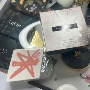Fenty Beauty Bakin cakez Fenty Cheeks Suede Powder Blush